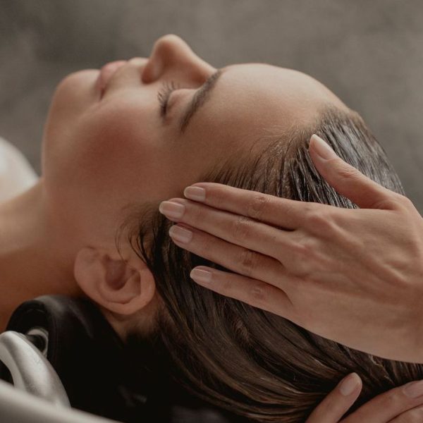 les 5 nouveaux soins radicaux qui transforment immédiatement la nature de vos cheveux les 5 nouveaux soins radicaux qui transforment immédiatement la nature de vos cheveux